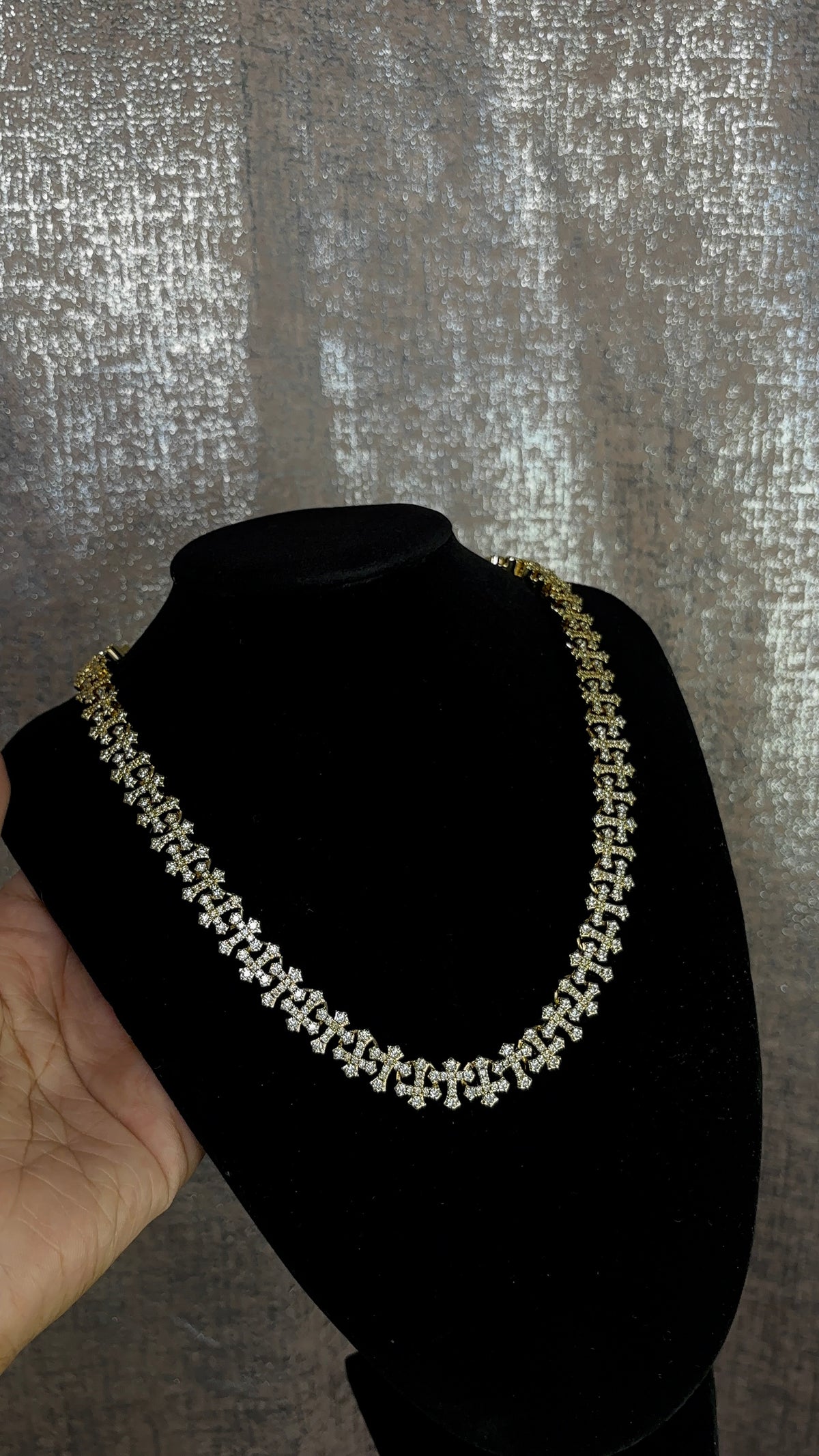 Everlasting necklace